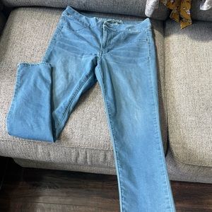 American Eagle Outfitters skinny jeans size 10